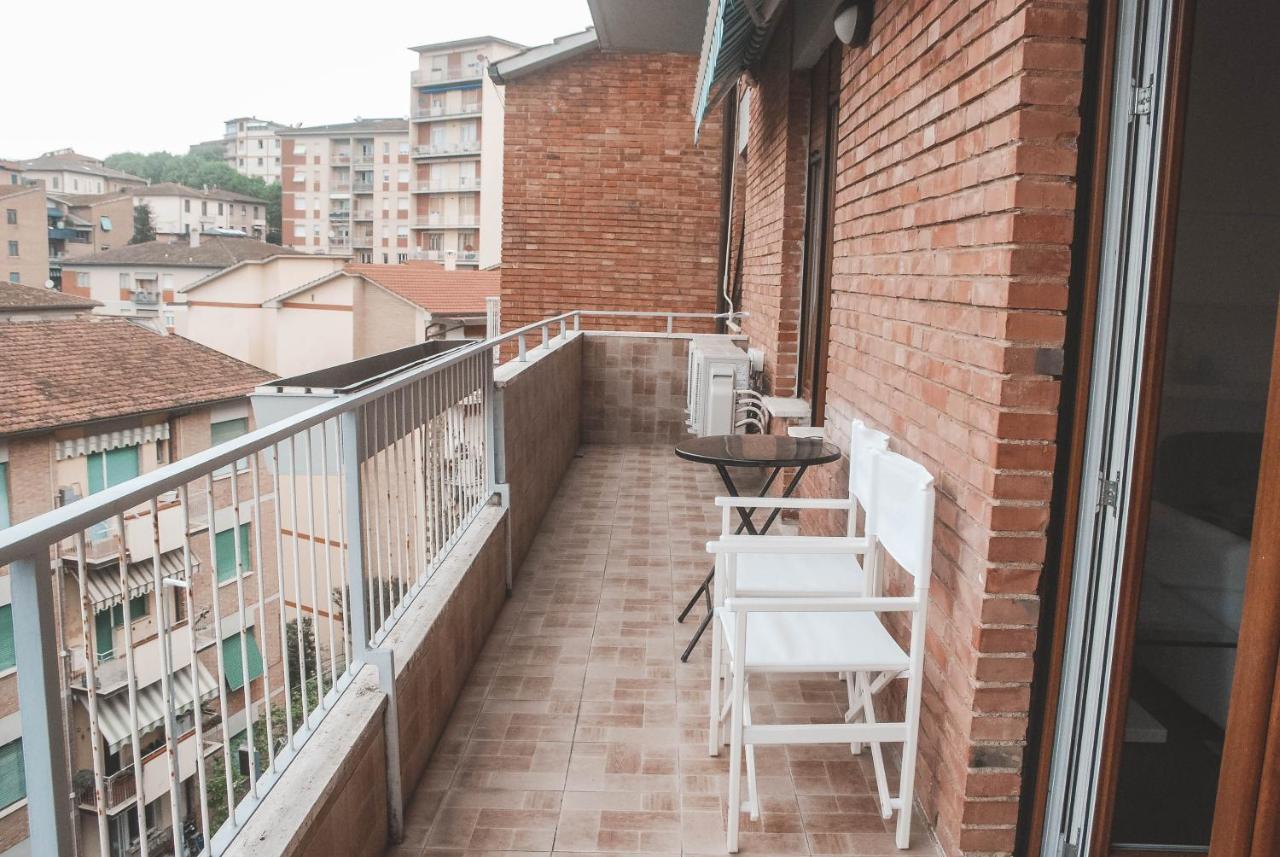Apartament Nova Domus Flat Free Private Parking Siena Zewnętrze zdjęcie